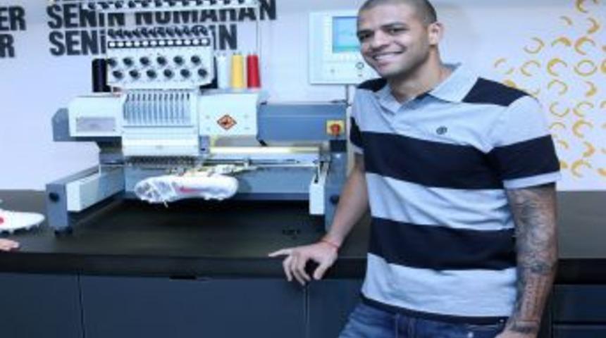 Galatasaraylı Ayhan: Sezon sonunda futbolu bırakma niyetindeyim