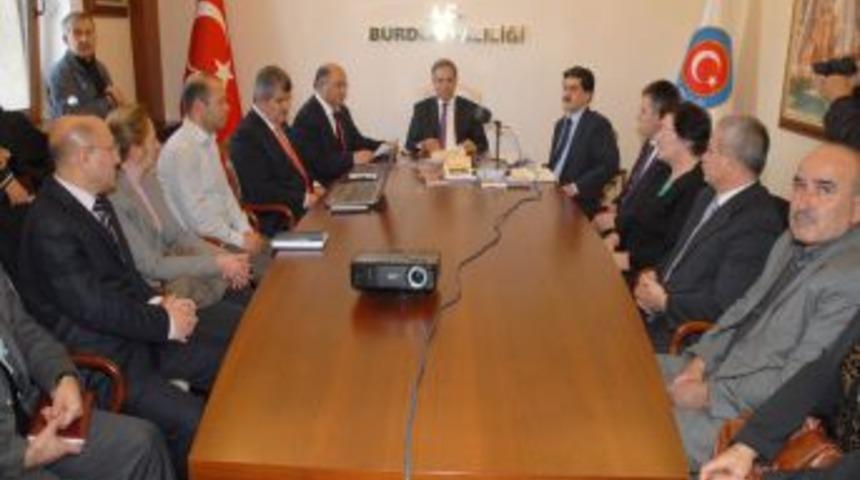 Vali Tapsız: Burdur, EMİTT Fuarı&rsquo;nda ses getirdi