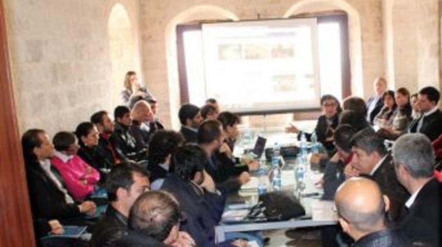 Artuklu &Uuml;niversitesi&rsquo;nde 'S&ouml;zl&uuml; Tarih' paneli d&uuml;zenlendi