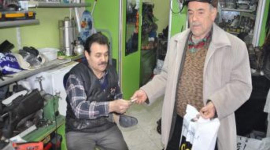 Yozgat&rsquo;ta 3 kuşaktır deden toruna ayakkabı tamiri yapıyor