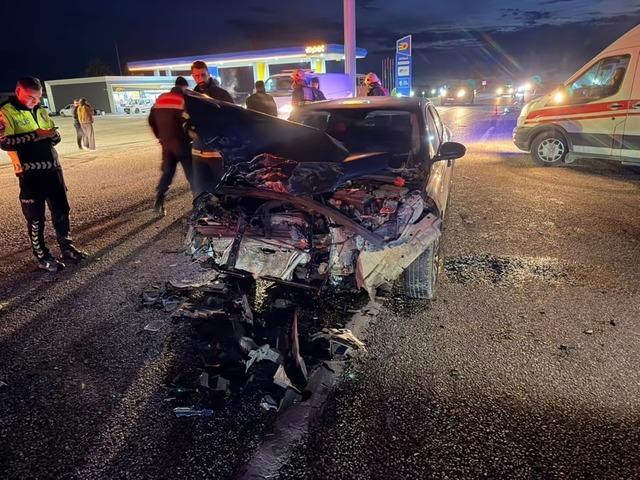 Adıyaman’da trafik kazası! 1’i ağır 4 yaralı 2