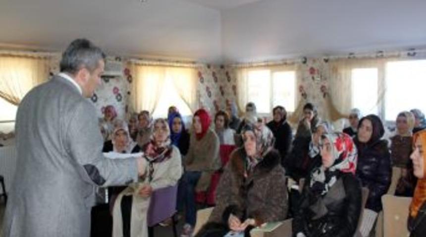 Seza-Der'den aile i&ccedil;i iletişim semineri