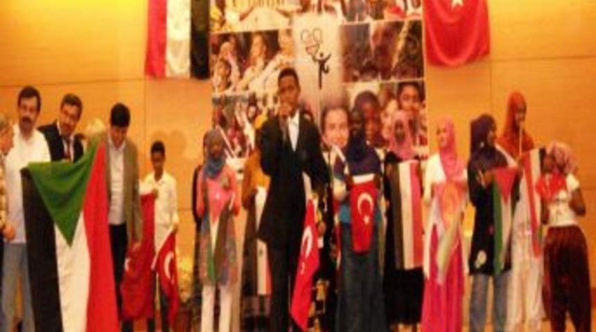 Sudan&rsquo;da Sezai Karako&ccedil;&rsquo;un şiiri ve G&ouml;ğebakan&rsquo;ın şarkısı finalde