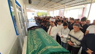 Eski sevgilisinin başından vurarak öldürdüğü Kumsal, toprağa verildi