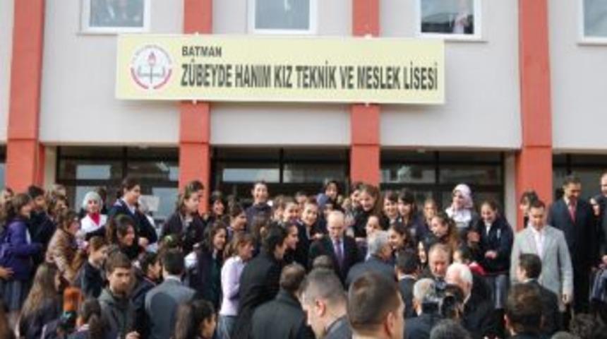 Bakan Şimşek: Fatih Projesi &ouml;nemli, ama kitabın yeri farklı