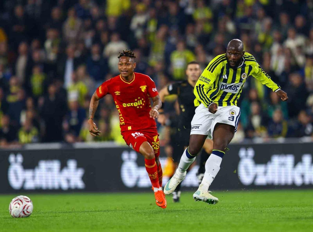 Fenerbah&ccedil;e de Kerem Akt&uuml;rkoğlu na trib&uuml;nlerden tepki! Lukaku araya girdi 2