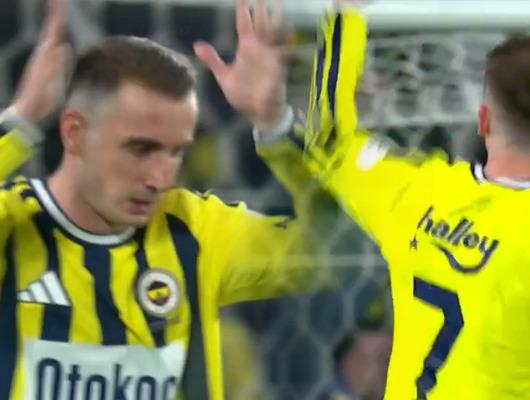 Kerem Akt&uuml;rkoğlu'na trib&uuml;nlerden tepki! Lukaku araya girdi