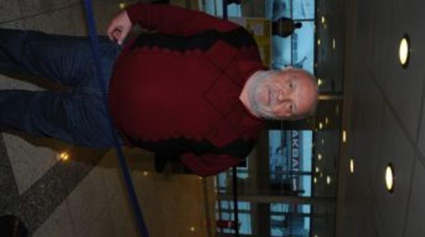 R&ouml;tar yapan u&ccedil;ak, Musa Eroğlu'nu isyan ettirdi