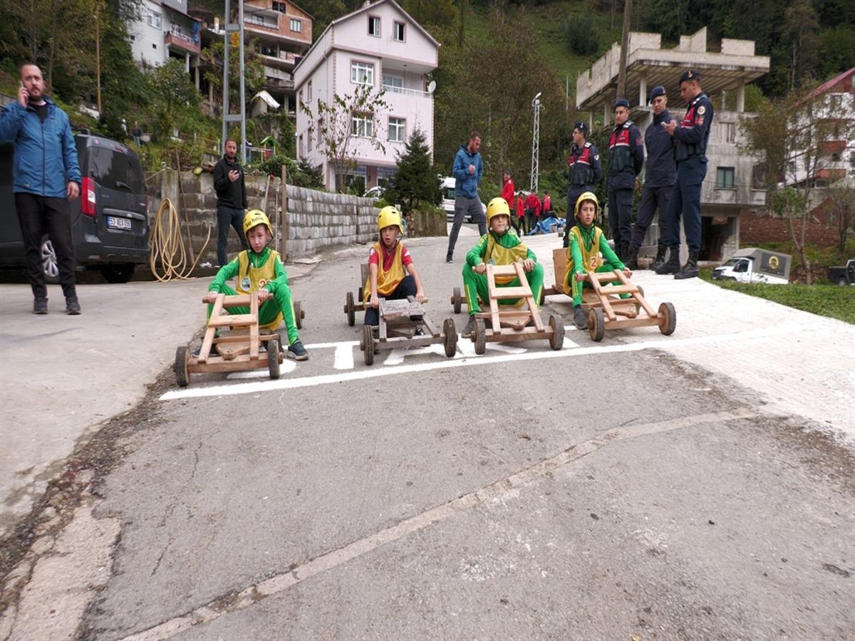 Rize’de  Laz Ralli  heyecanı 3