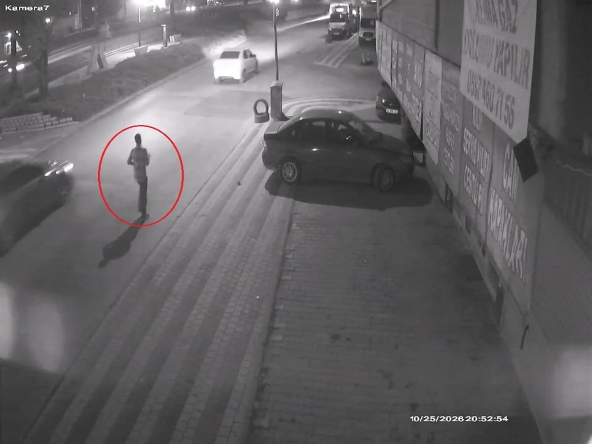 6 gündür kayıp olan Emrah, özel eğitimli köpekler ve dronla aranıyor 2