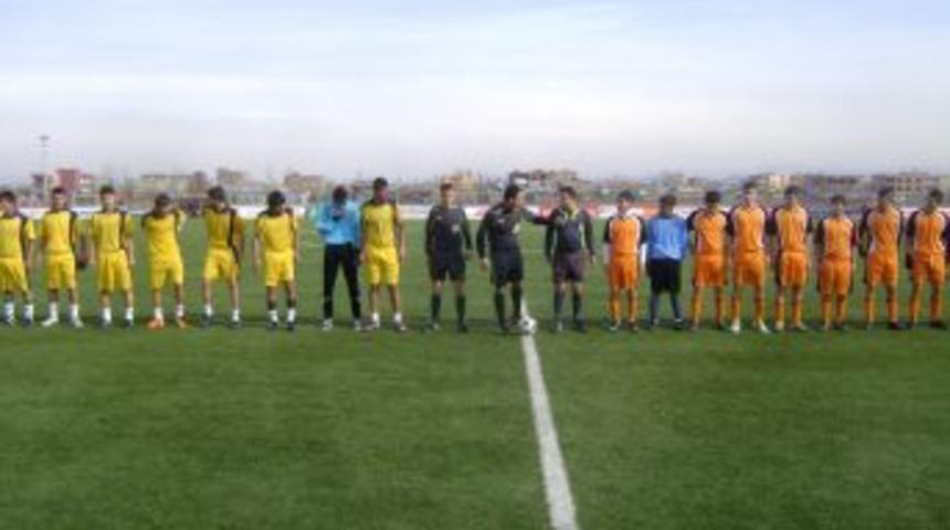 Batman'da Liselerarası Futbol Turnuvası s&uuml;r&uuml;yor