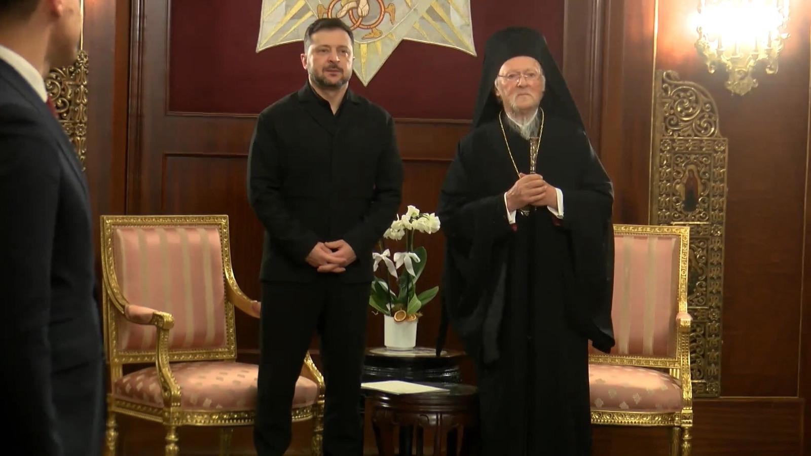Zelenskiy Fener Rum Ortodoks Patrikhanesi'ni ziyaret etti