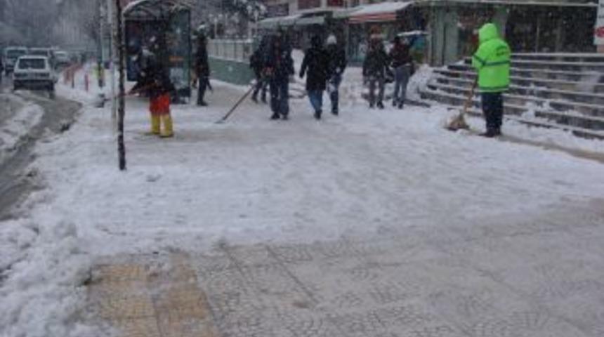 Metiner: Yerel birimlerimiz sınıfta kaldı