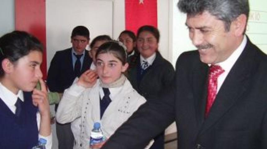 İlk&ouml;ğretim okullarında bilgi yarışması&rlm;