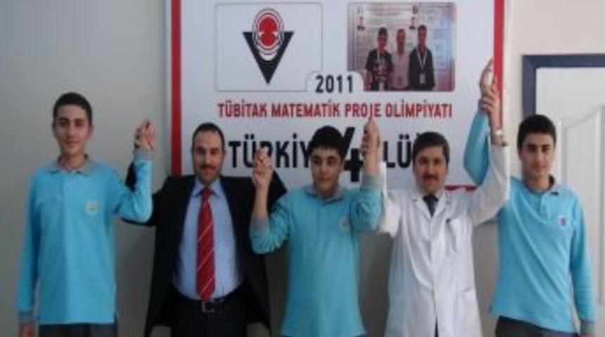 Bitlis &Ouml;zel Selahaddin Eyyubi Lisesi'nin proje başarısı
