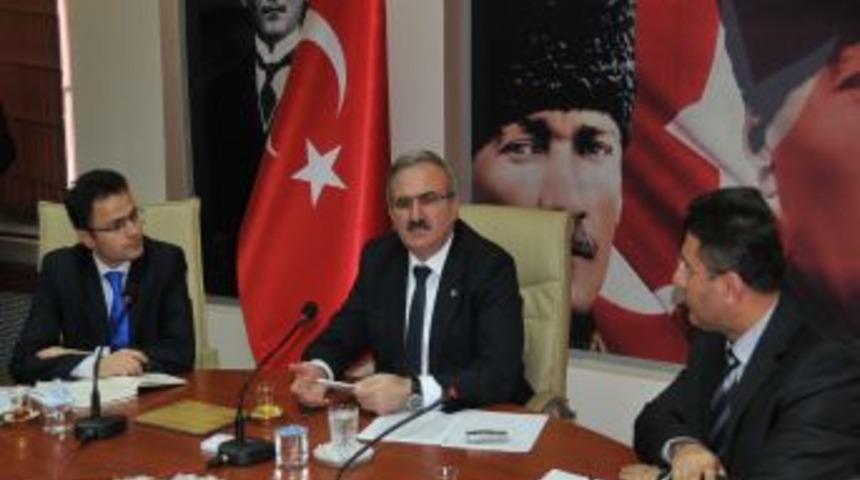 Vanlılar, bu seneki festivallerle moral bulacak