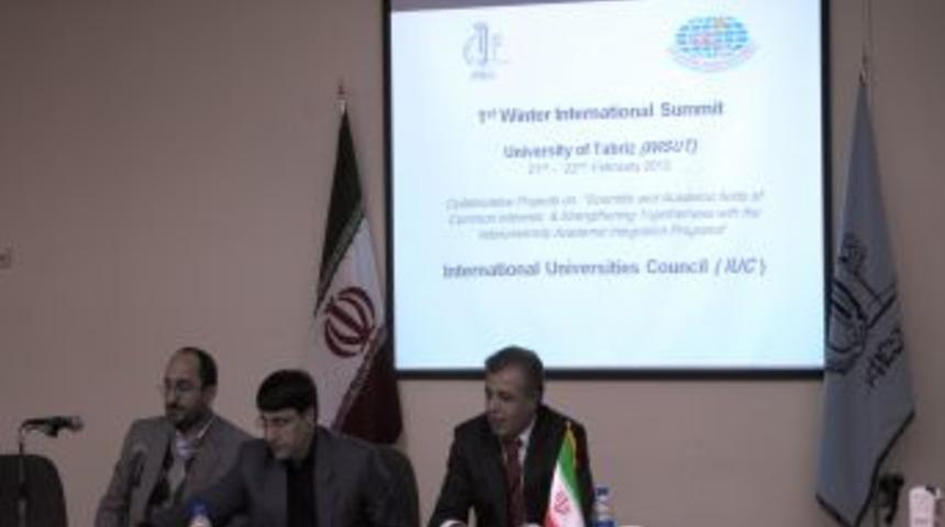 İslam &uuml;lkeleri &uuml;niversite rekt&ouml;rleri işbirliği anlaşması imzaladı