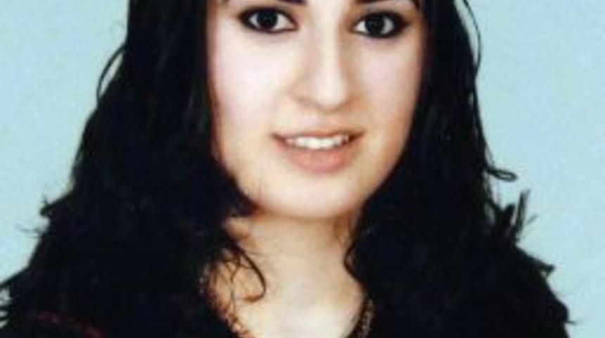 Kız kardeşini bı&ccedil;aklayarak &ouml;ld&uuml;ren zanlı adliyeye sevk edildi