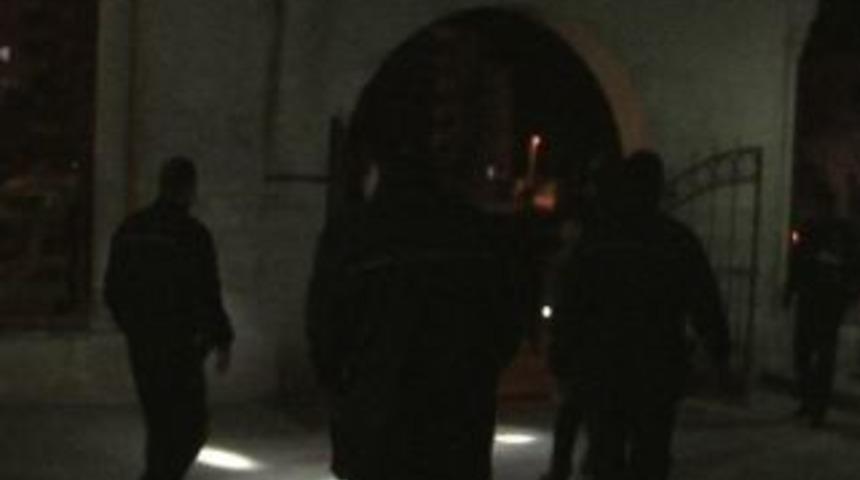 Polis, 1 saat fail aradı