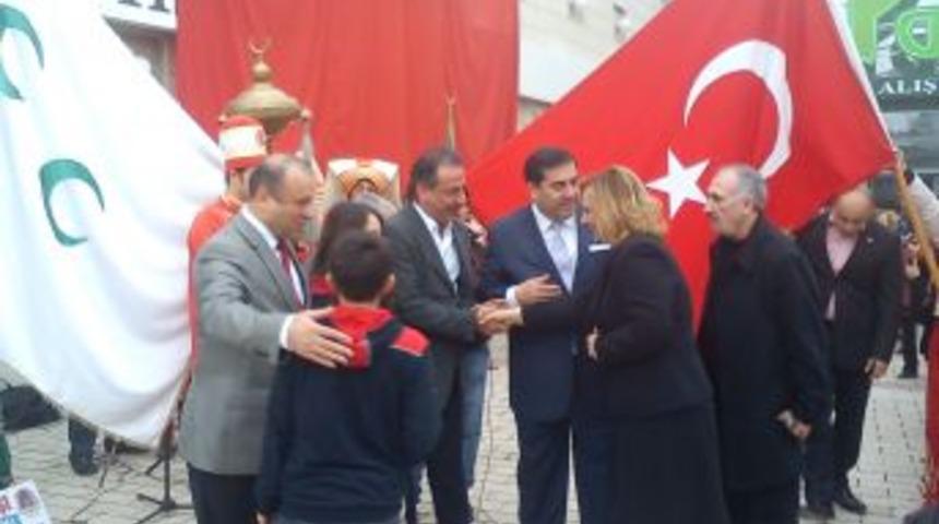 Fetih 1453'&uuml; mehteran eşliğinde izlediler