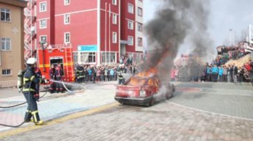 &Ouml;zel Yıldırım Koleji'nde alarm tatbikat i&ccedil;in &ccedil;aldı