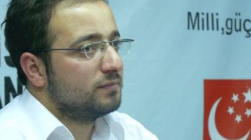 Saadetli gen&ccedil;ler, Erbakan'ı unutmadı