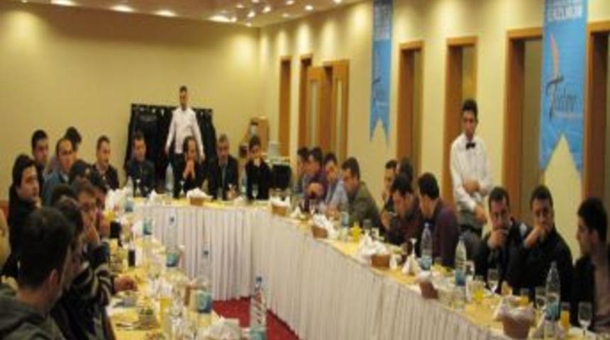 T&Uuml;TEV Başkanı G&uuml;ng&ouml;r: T&uuml;rkiye'de sekt&ouml;rel &ouml;rg&uuml;tlenme ka&ccedil;ınılmaz oldu