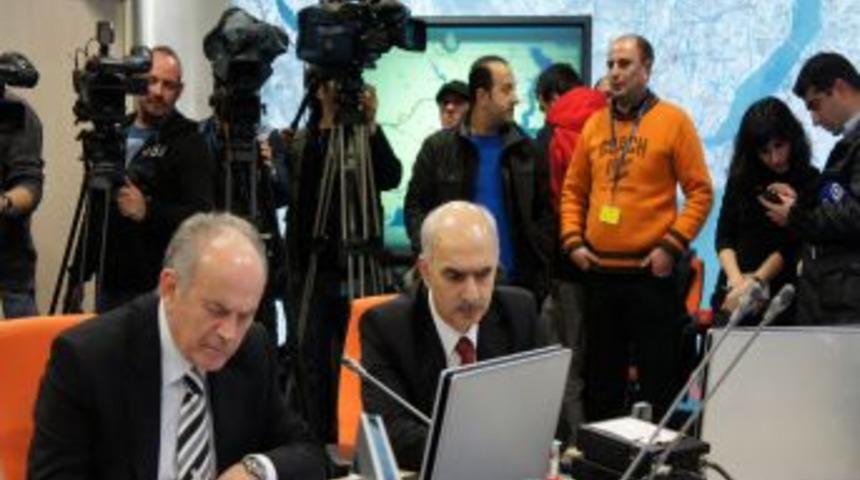 Topbaş'tan kar lastiği ve toplu taşıma uyarısı