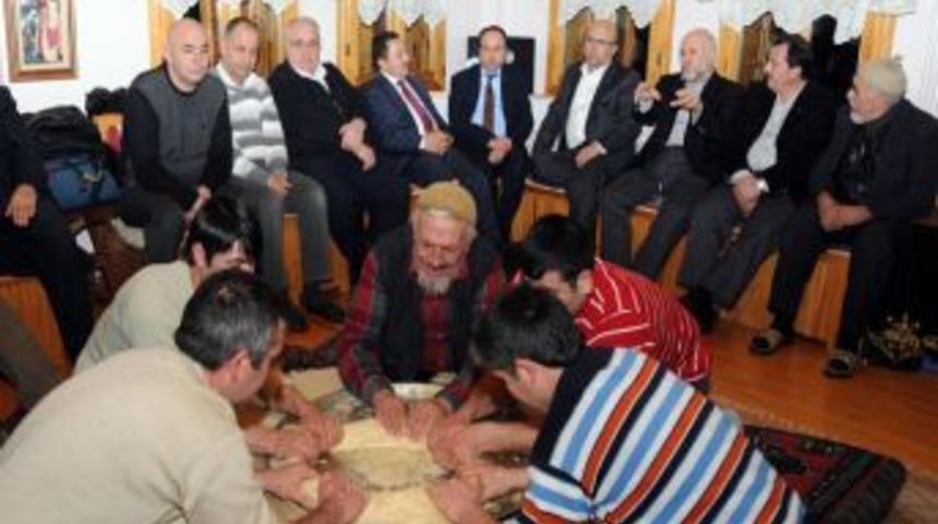 Protokol arabaşı yedi, tel helva &ccedil;ekti