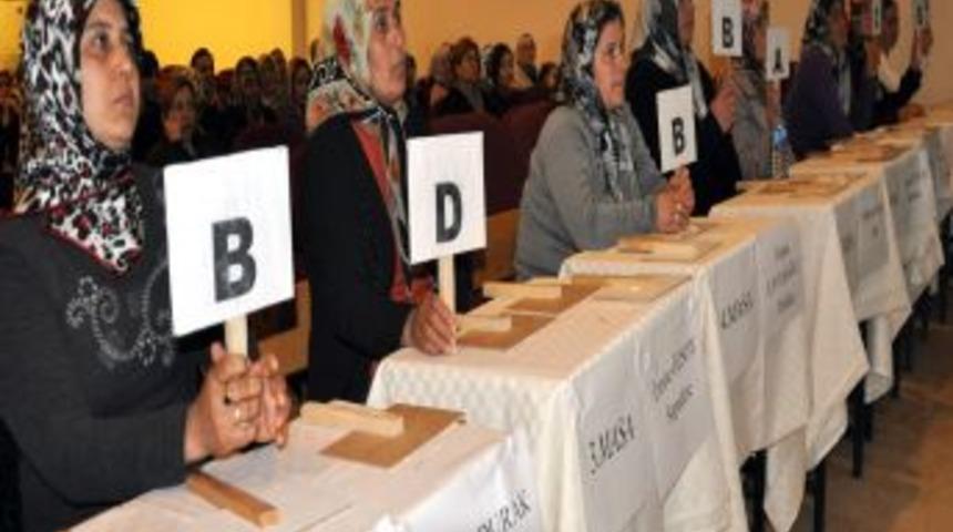 Alanya&rsquo;nın kadın &ccedil;ift&ccedil;ileri yarıştı