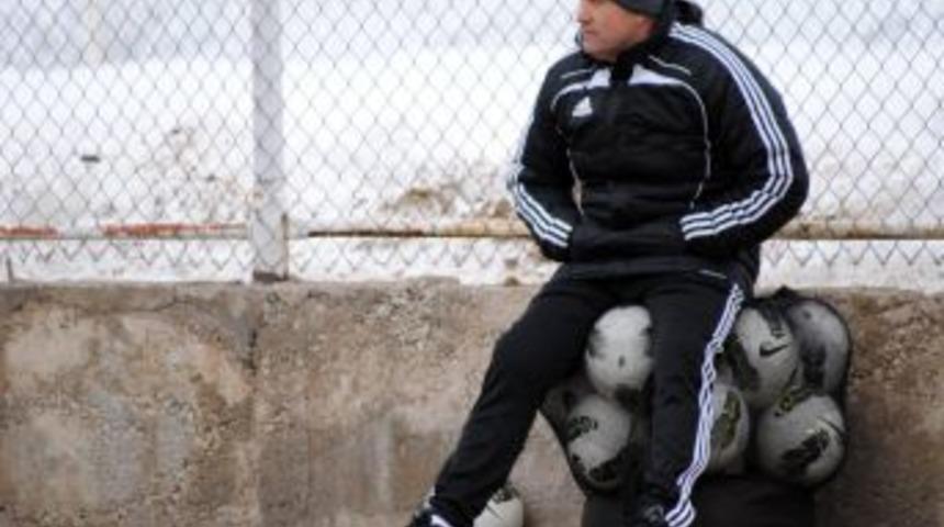 Sivasspor Teknik Direkt&ouml;r&uuml; &Ccedil;alımbay: Kendimize g&uuml;veniyoruz