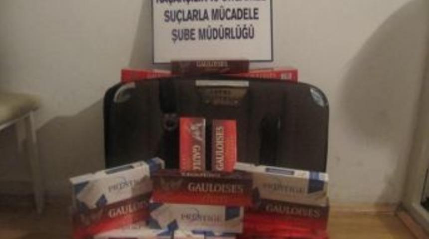 Iraklı m&uuml;ltecilerin evinde 659 paket ka&ccedil;ak sigara &ccedil;ıktı