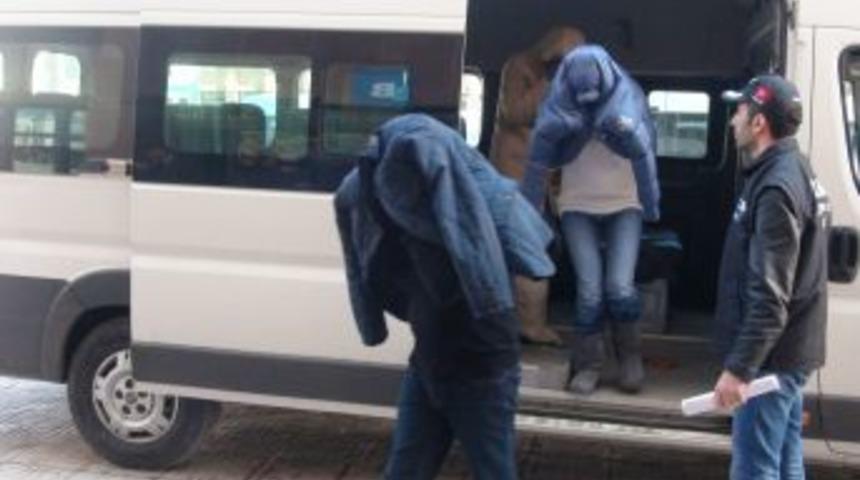 G&ouml;&ccedil;men operasyonundan &uuml;nl&uuml; modacı &ccedil;ıktı