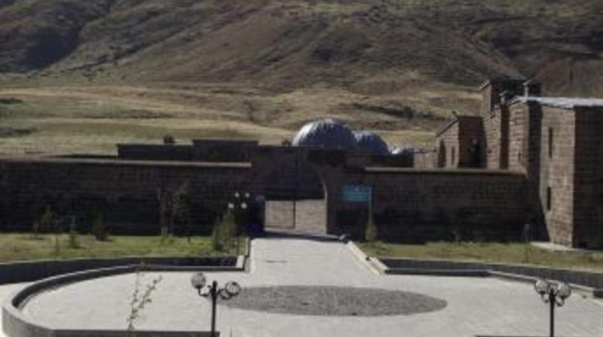 Eren &Uuml;niversitesi, El Aman Hanı&rsquo;nı yeniden ayağa kaldırıyor