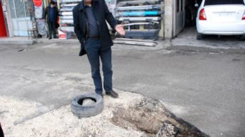 Esnaf, &ccedil;&ouml;ken yol i&ccedil;in yetkilileri g&ouml;reve &ccedil;ağırdı