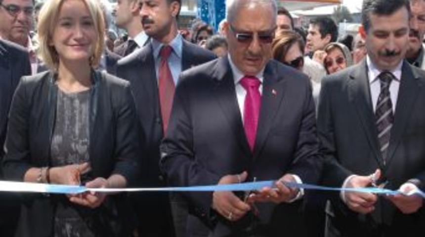 Tarsu Alışveriş Merkezi t&ouml;renle a&ccedil;ıldı