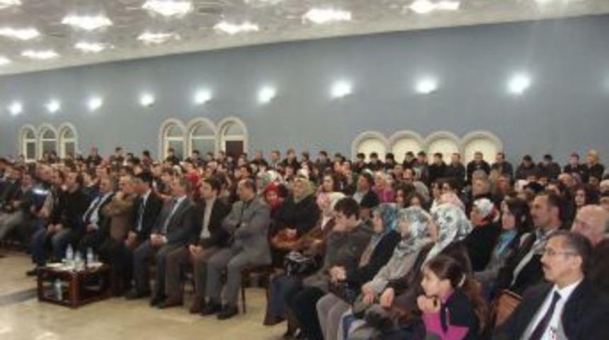 FEM Dershanesi, İlk Adım Sınavı'nda başarılı olan &ouml;ğrencileri &ouml;d&uuml;llendirdi