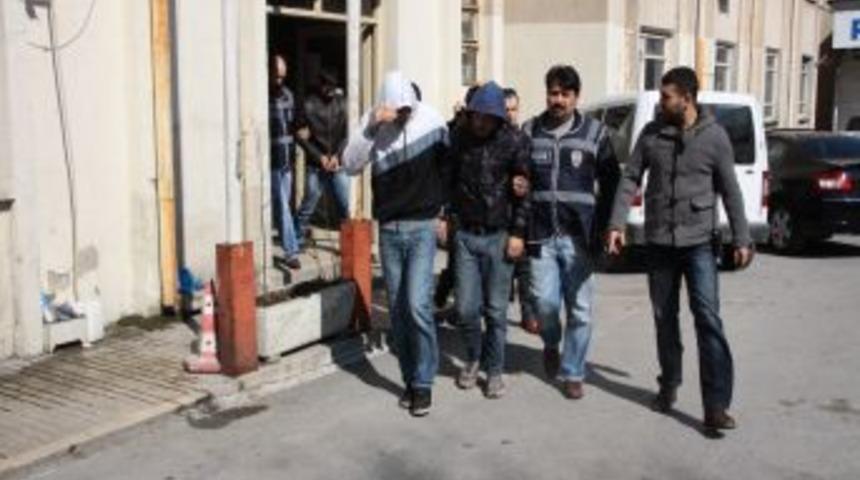 'Sezen Aksu'nun hastasıyız'