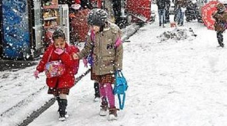 Kars&rsquo;ta Kağızman&rsquo;da okullar tatil