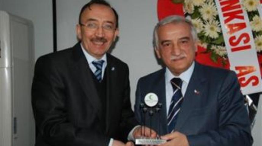 Bağımlılıkla m&uuml;cadele anlatıldı