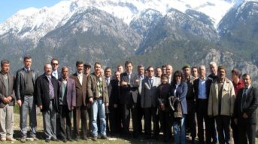 Selden zarar g&ouml;ren k&ouml;yl&uuml;lerin iskanı g&ouml;r&uuml;ş&uuml;ld&uuml;