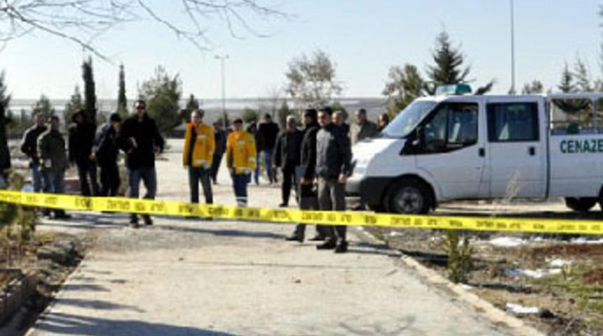 Mezarlıkta intihar etti