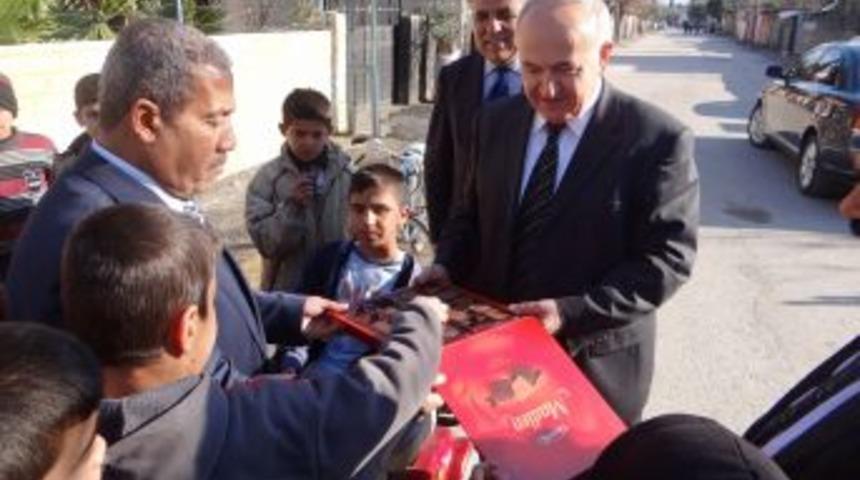 Ceyhan Kaymakamlığı 17 evsiz aileyi sıcak yuvaya kavuşturdu