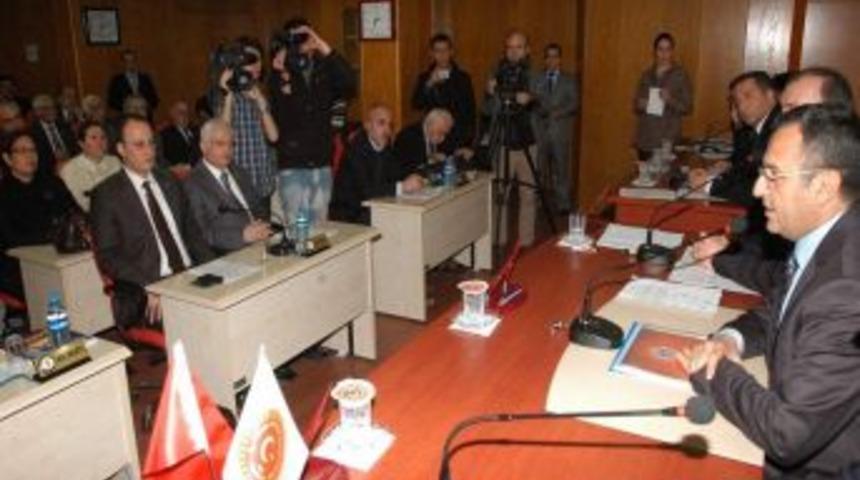 Vali Demir: T&uuml;rkiye'nin en zengin termal kaynakları Denizli&rsquo;de