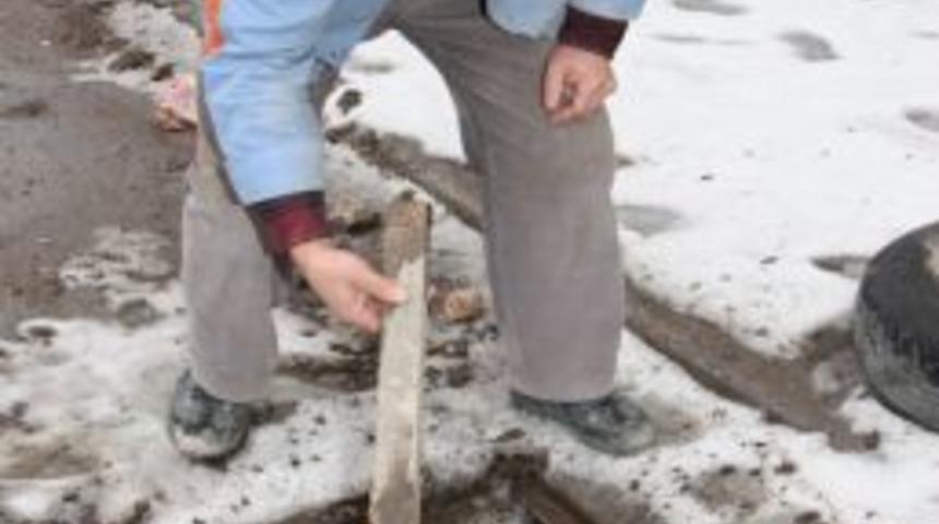 Sanayi sitesindeki demir ızgaralar &ccedil;alındı