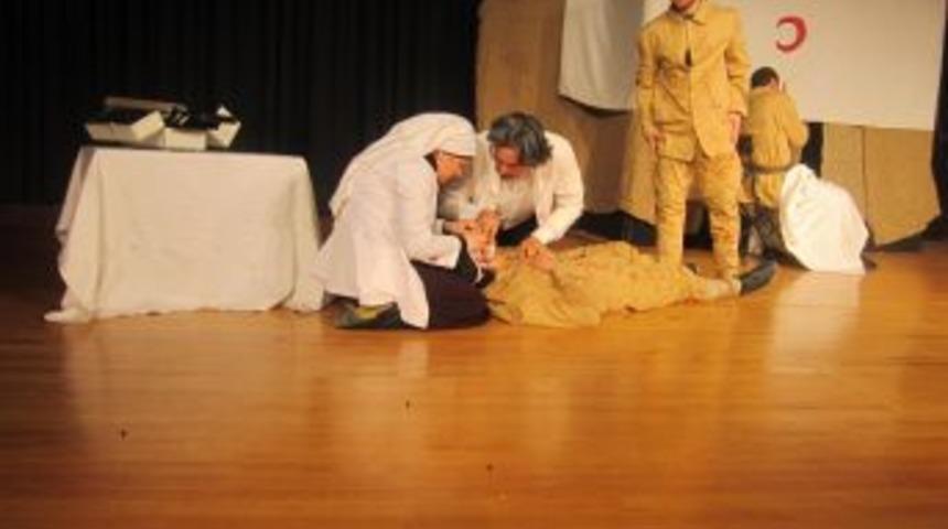 Ereğli'de &Ccedil;anakkale anma programı d&uuml;zenlendi