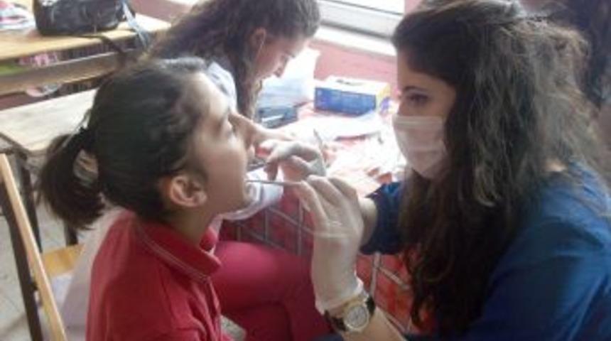 K&Ouml;YDER, 300 &ouml;ğrenciyi diş taramasından ge&ccedil;irdi