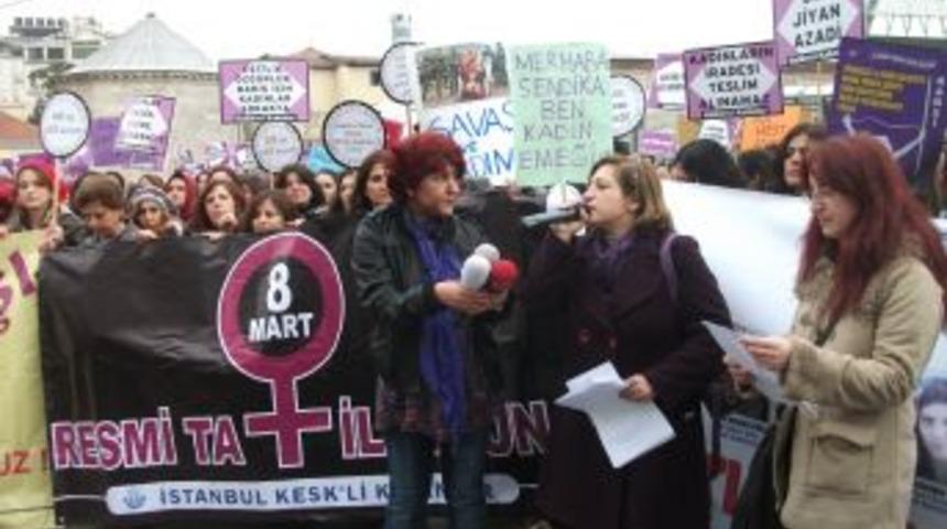 KESK&rsquo;li kadınlar, 8 Mart'ın tatil edilmesini istedi