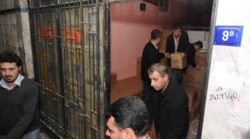 Mersin'de 10 bin şişe sahte i&ccedil;ki ele ge&ccedil;irildi