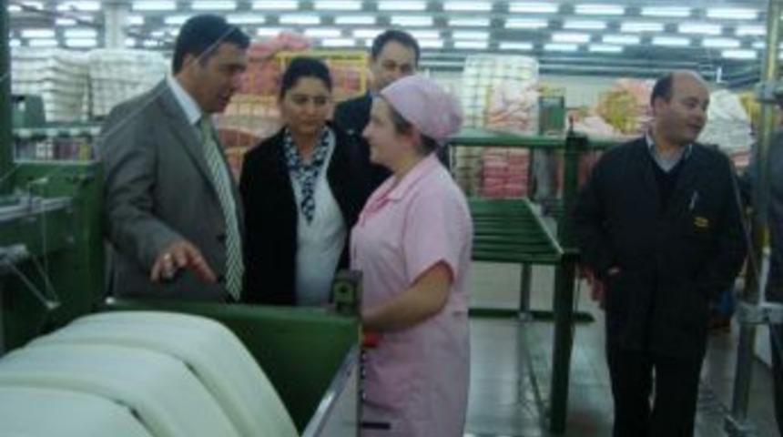 Kaymakam Akal İplik Fabrikası'nı ziyaret etti